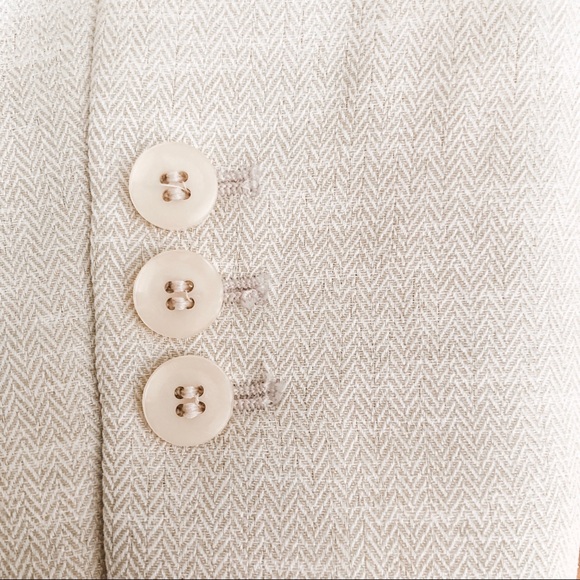 The Limited Women’s Classic Cream Herringbone Blazer - Picture 3 of 5